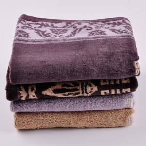 Jacquard Velour Classic Desgin Hand Towel